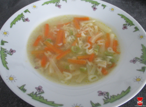 Zeleninová polievka s cestovinou