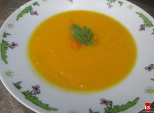 Krémová mrkvovo-cuketová polievka