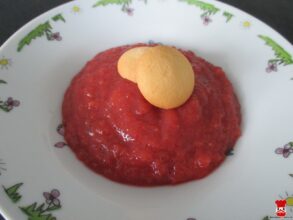 Domáca jahodovo-jablková výživa