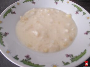 Mliečna karfiolová polievka