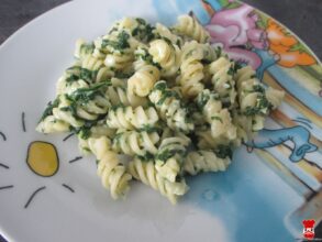 Cestoviny so špenátovým pestom