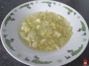 Kelová polievka so zemiakom