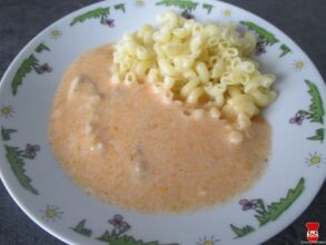 Králičí perkelt s minikolienkami