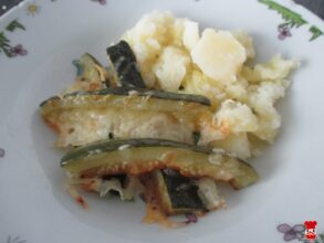 Cuketové hranolky a varené zemiaky